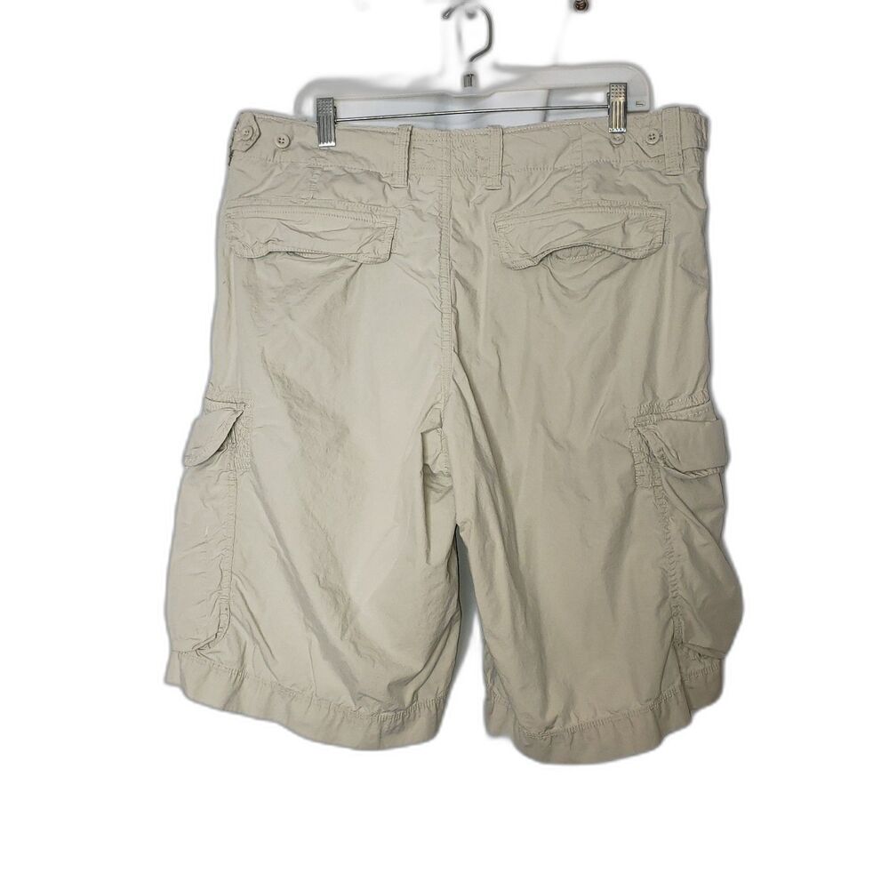 THE GAP Tan Khaki Cargo Shorts Mens Size 36W - Picture 2 of 6